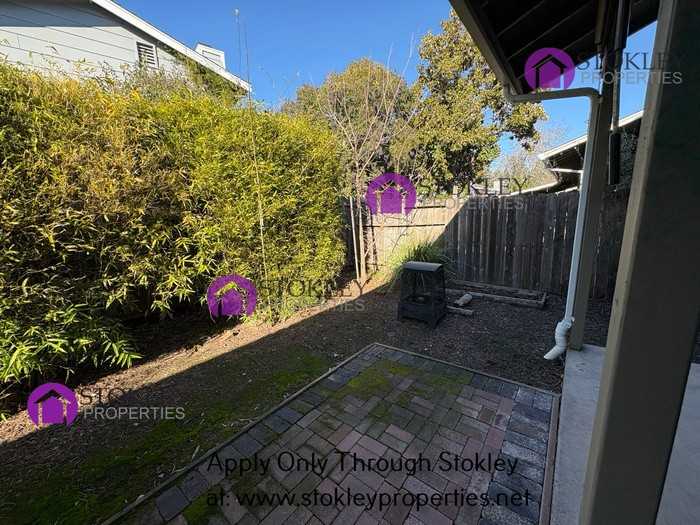 38 Kuhl Ct - Photo 3 of 19