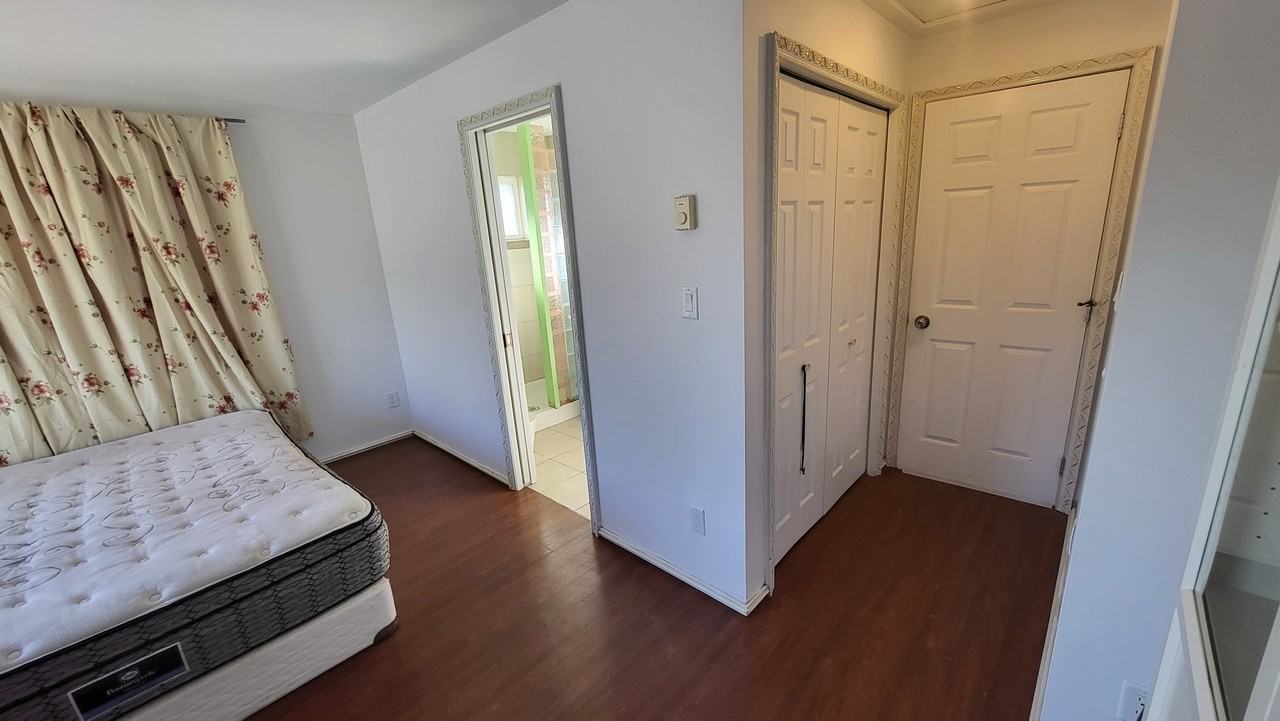 1100 Delta Avenue #UP1 - Photo 2 of 11