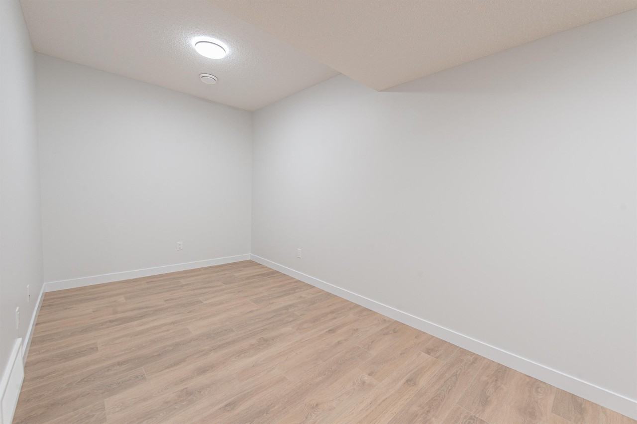 1449 Cherniak Way Sw Bsmt #BS - Photo 6 of 14
