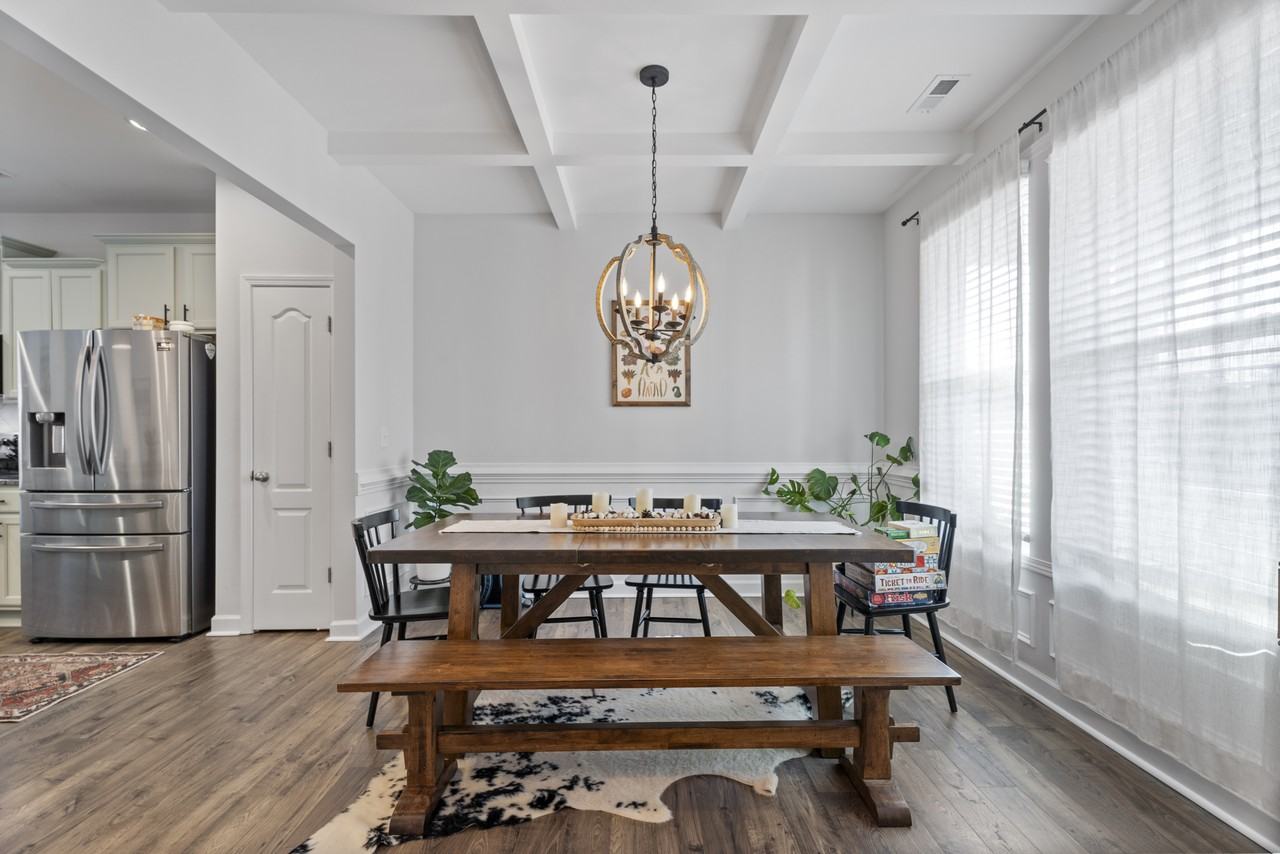 1060 Camellia Dr #NA - Photo 3 of 30