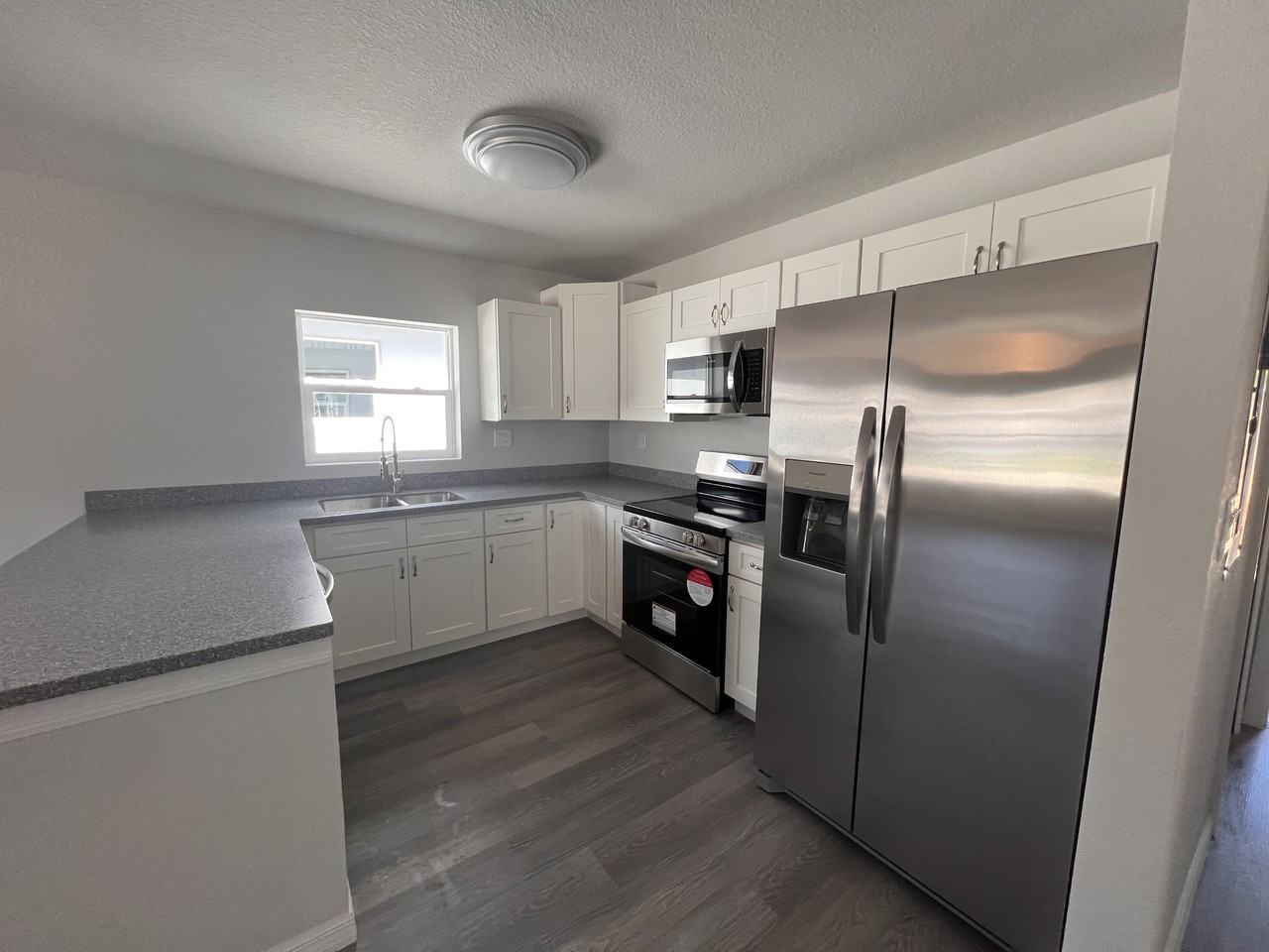 1470 Las Villas Blvd #NA - Photo 5 of 21