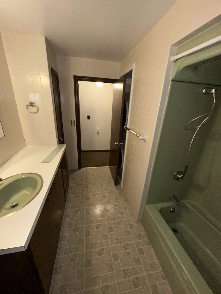111 Morgan St #FL1 - Photo 3 of 11
