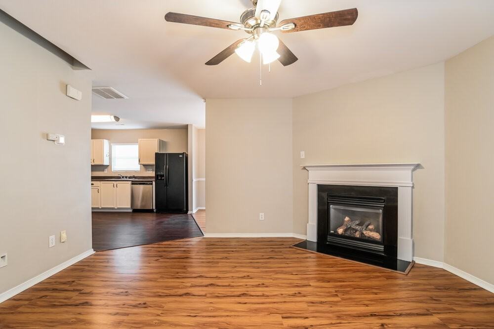 9112 Old Ash Ct - Photo 4 of 17