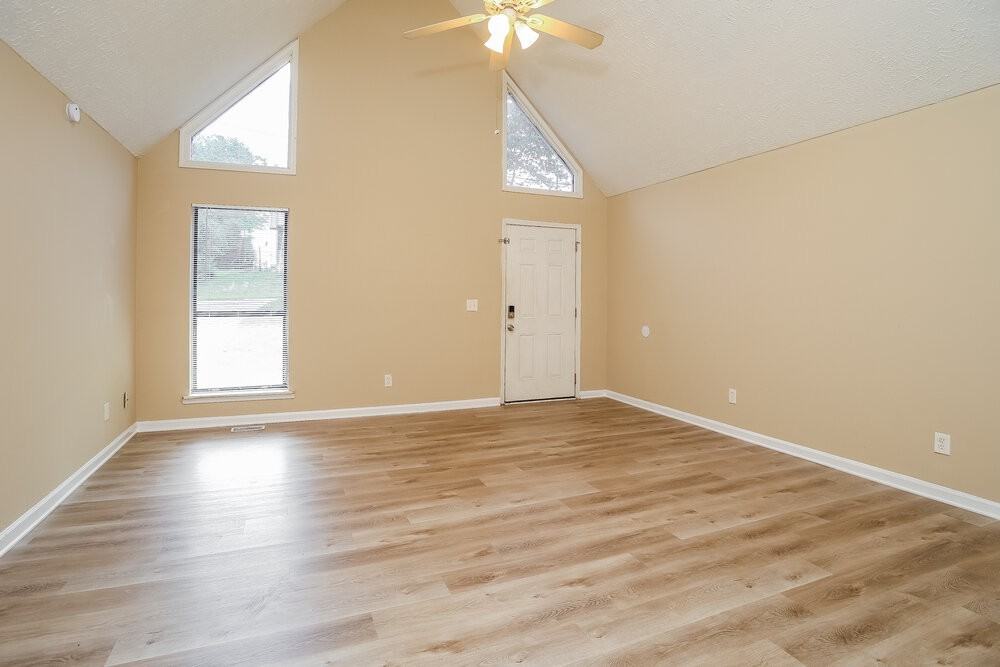 2597 Carol Cir - Photo 3 of 16