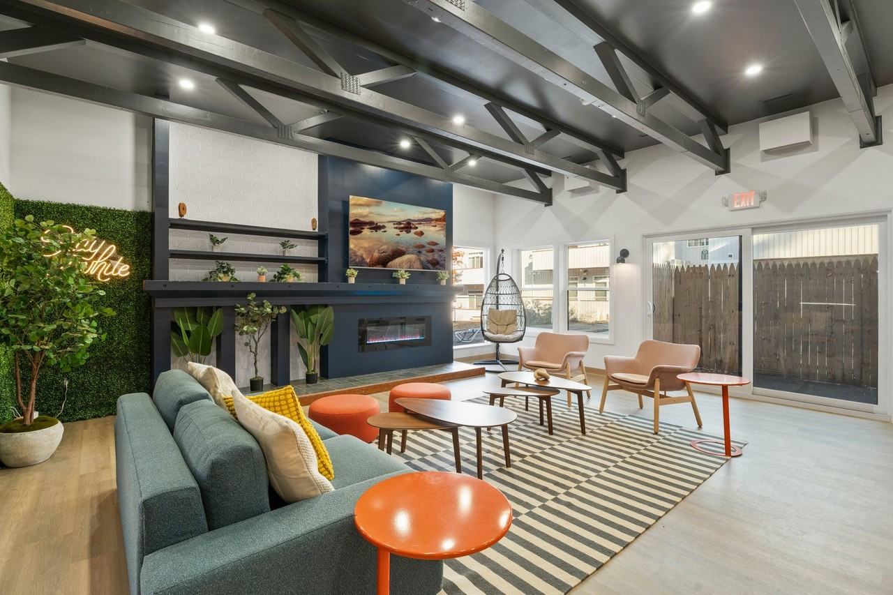 Discover the Serenity of University Park - Photo 4 of 50