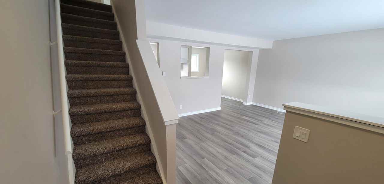 1321 - 1361 Burns Street - Photo 2 of 8