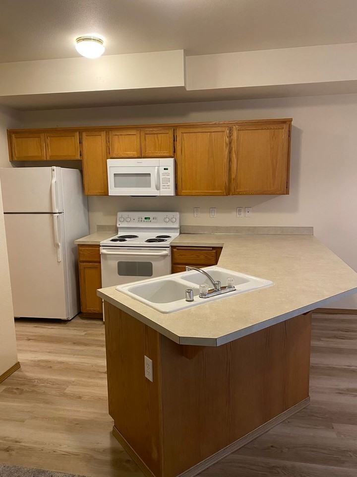 BALLOU ESTATES - Photo 6 of 28