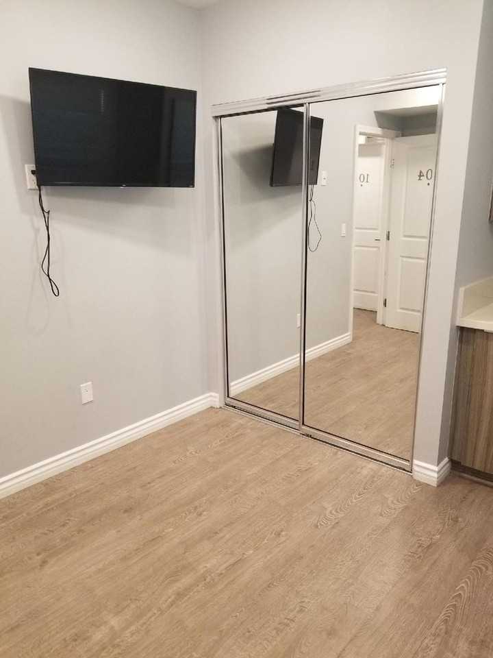 1166 W 29th St., LLC - Photo 2 of 26
