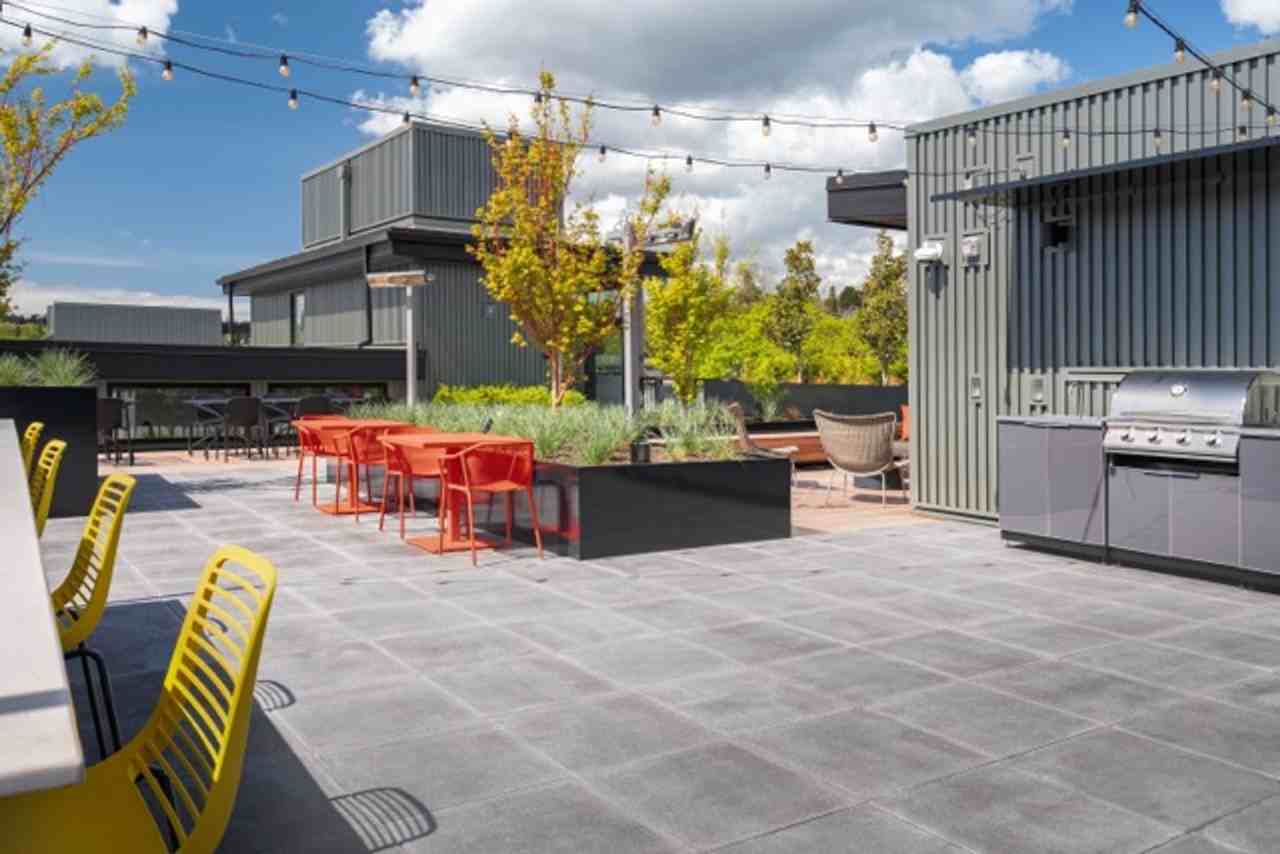 Spur Apartments - Photo 6 of 32