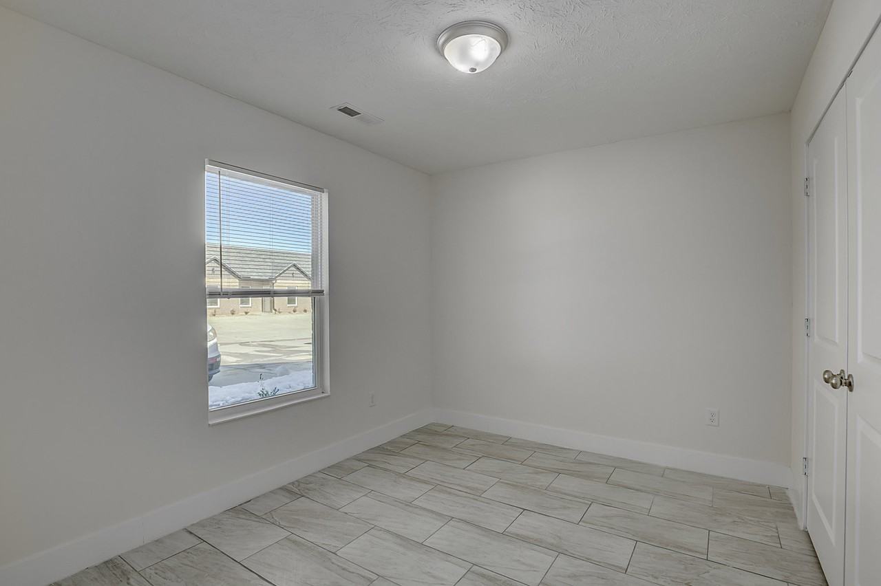 1900 Ellas Drive #4 - Photo 3 of 10