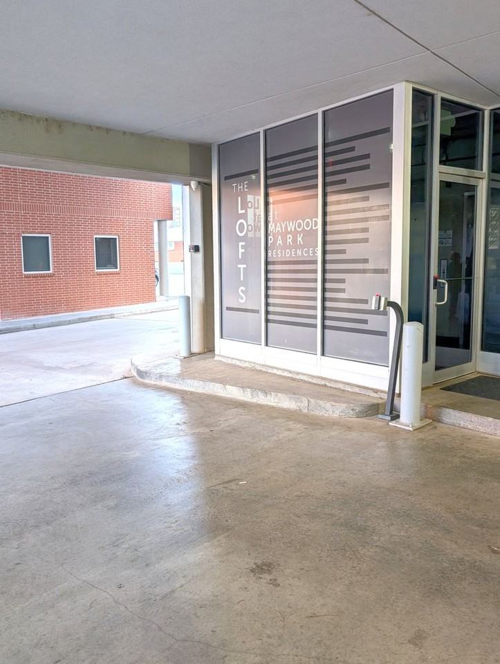 1 Ne 2nd St - Photo 4 of 24