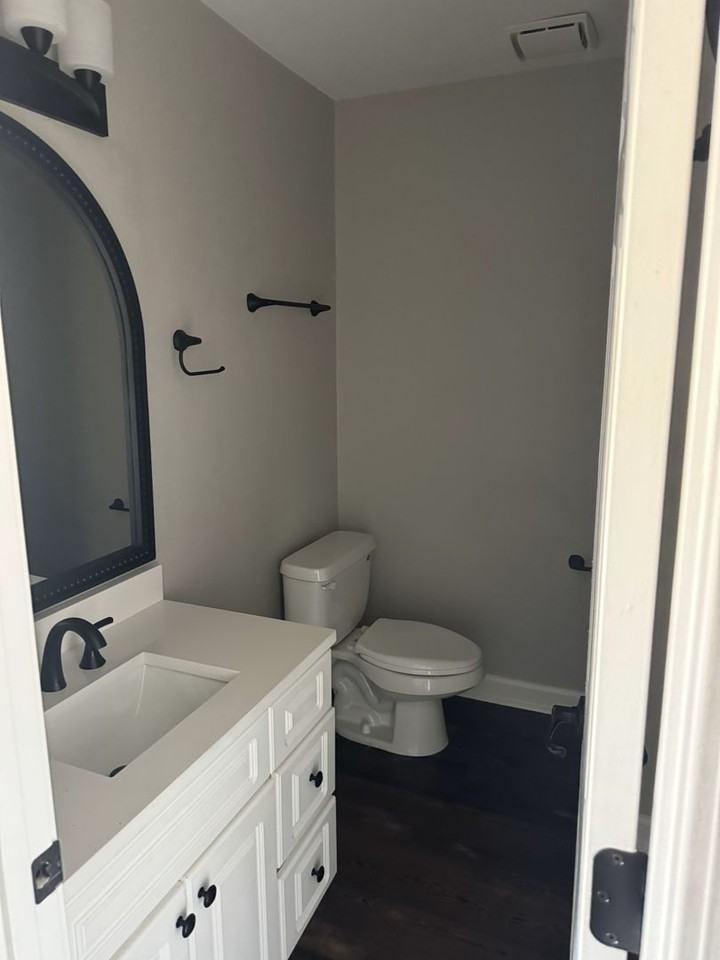 1802 Jackson Ave W #68 - Photo 4 of 10