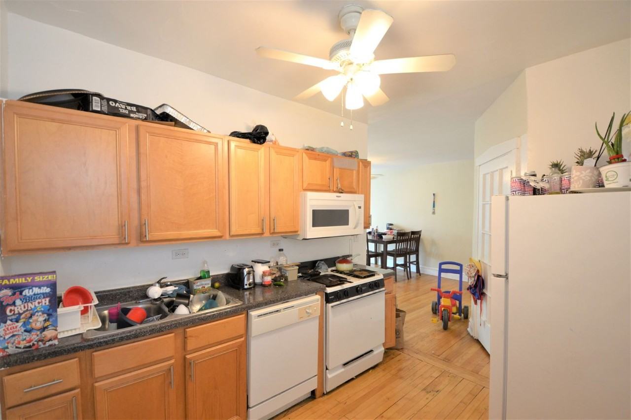 5002 N Springfield Ave - Photo 3 of 14