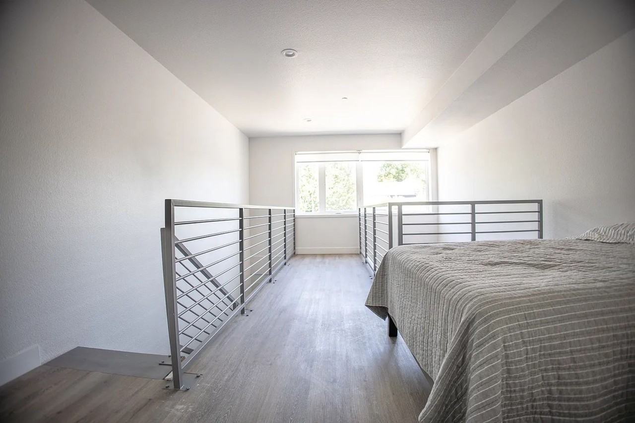 301 D St Apatments - Photo 4 of 34