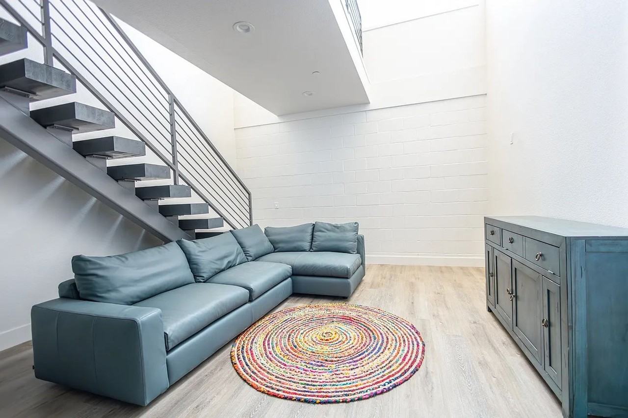 301 D St Apatments - Photo 3 of 34