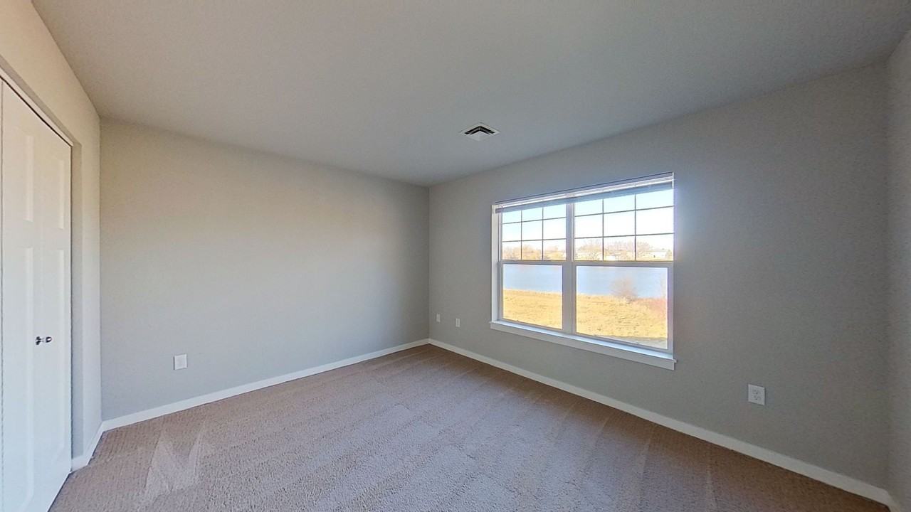 N168W21850 Main St - Photo 6 of 15