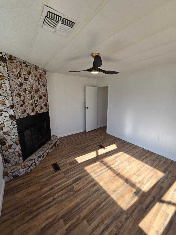 504 El Rio Ct Se - Photo 7 of 40