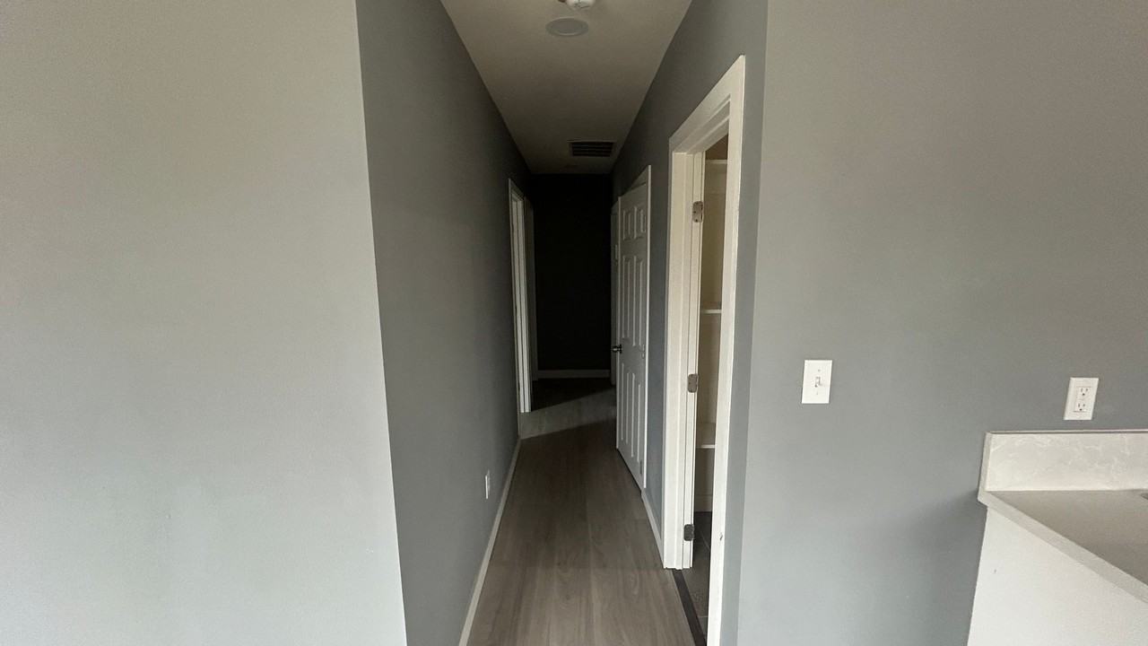 24540 4th St - Photo 4 of 10