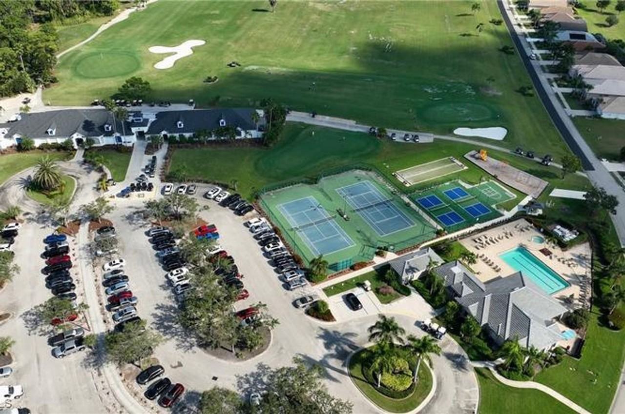 2286 Granby Dr - Photo 3 of 17