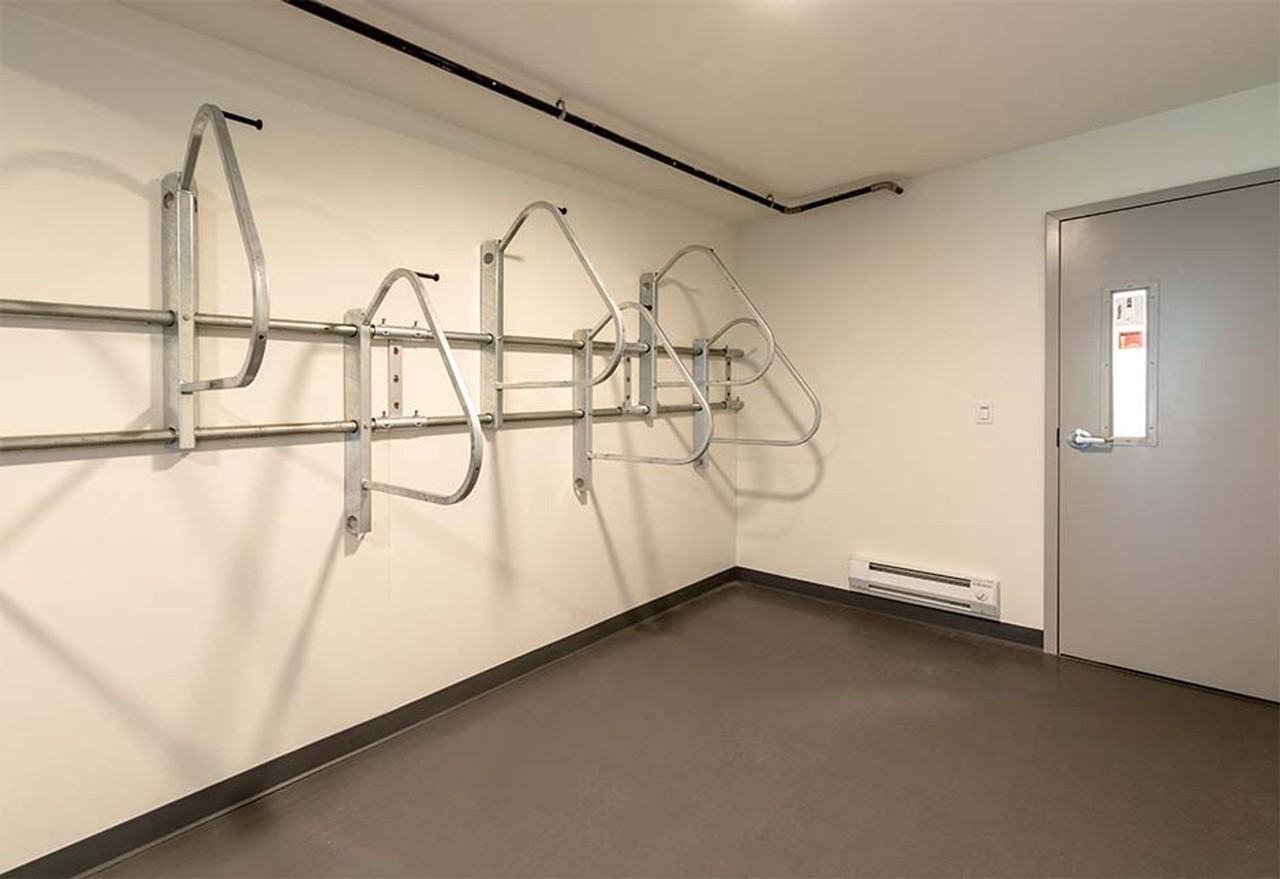 Vale Studios - Photo 7 of 36