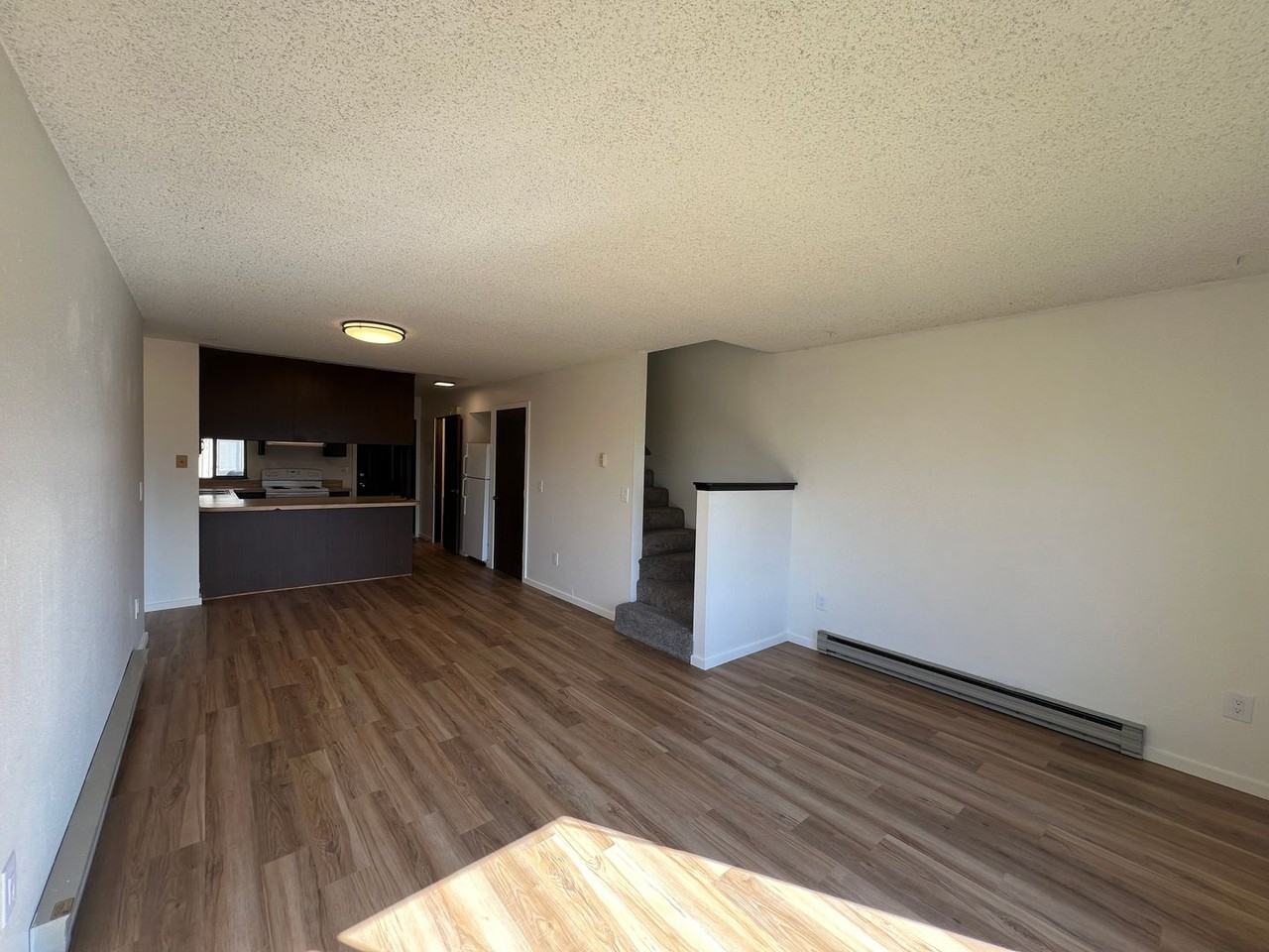 2111 Knox Ave #5 - Photo 6 of 31