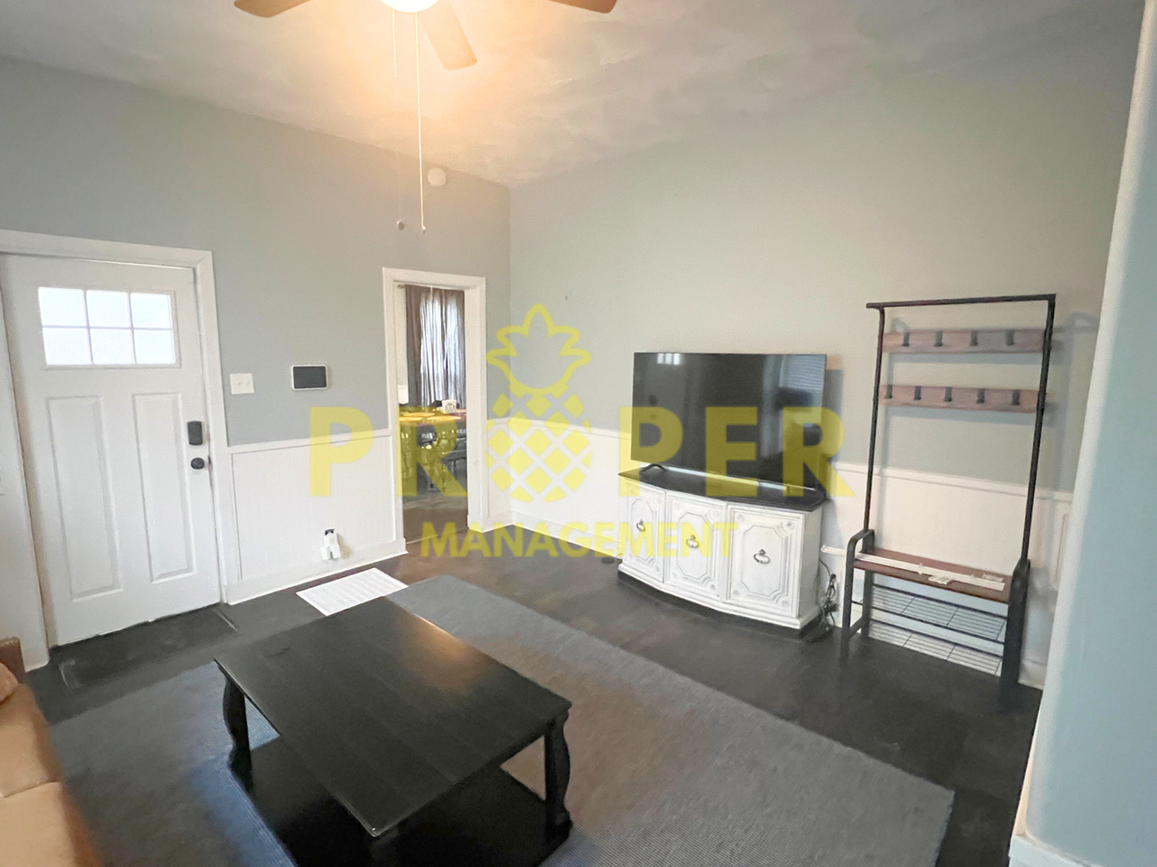 905 Riverview Ter - Photo 2 of 16