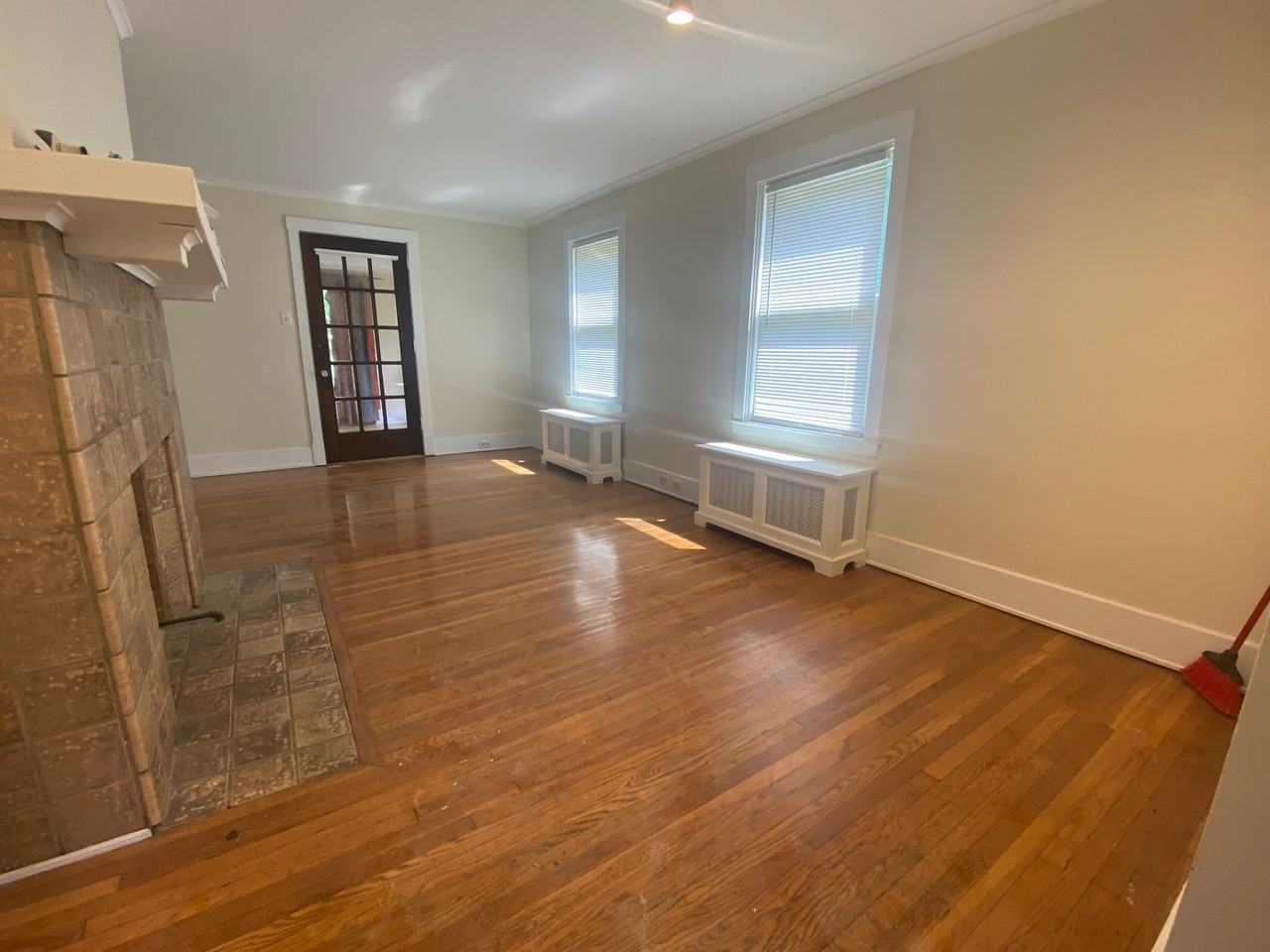 528 S Murtland St - Photo 3 of 14