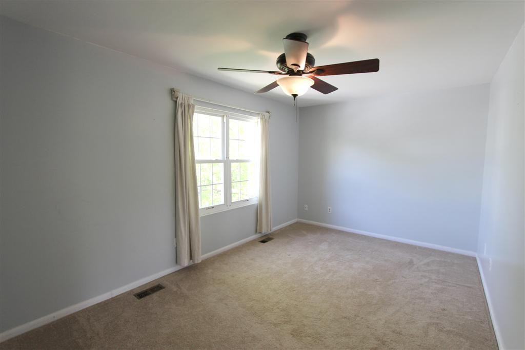 1006 London Company Way - Photo 6 of 11