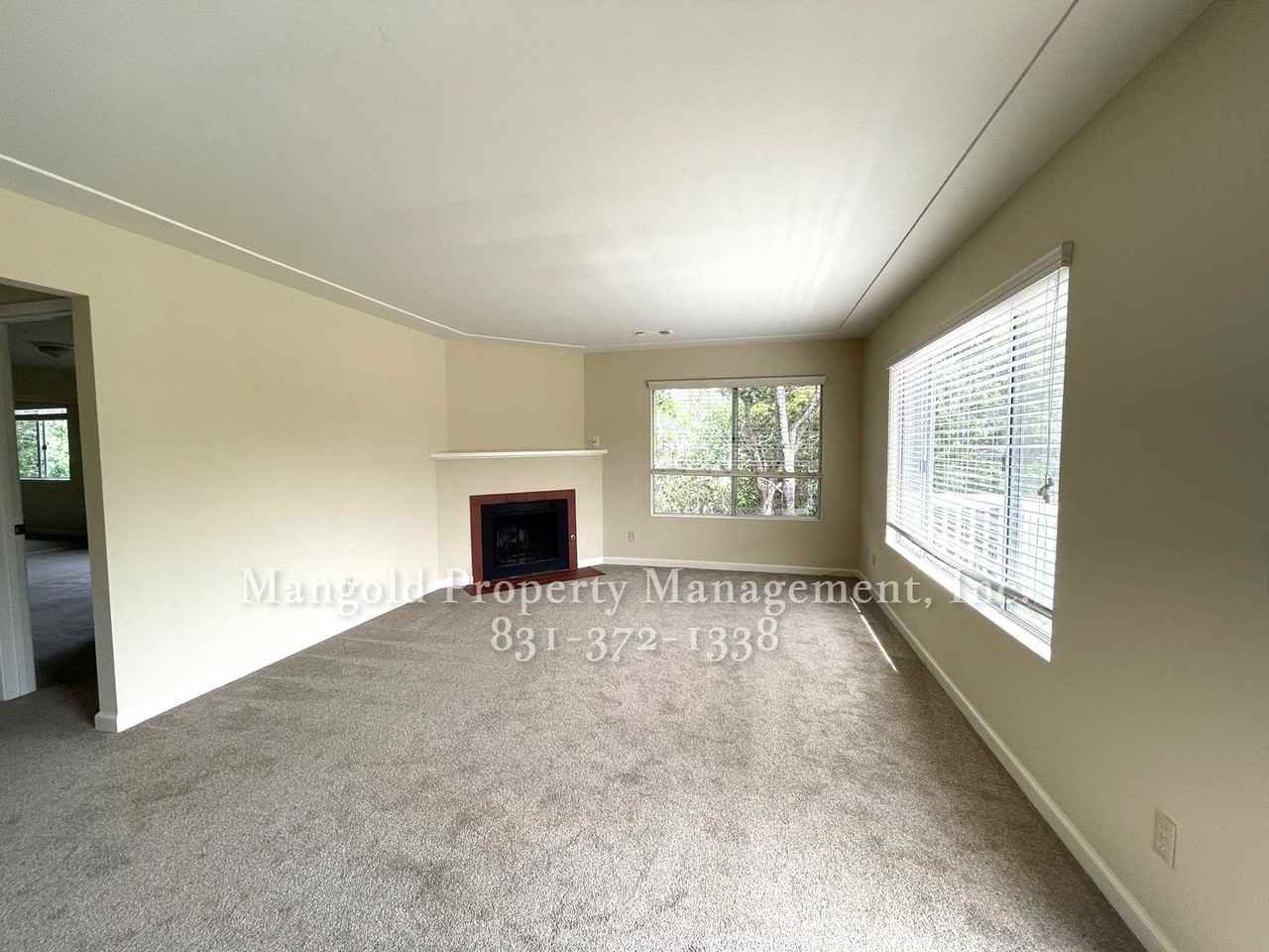 1070 Roosevelt St - Photo 3 of 11