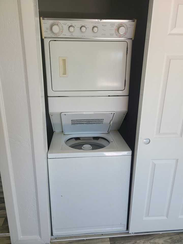 1121 Walter - Photo 3 of 13