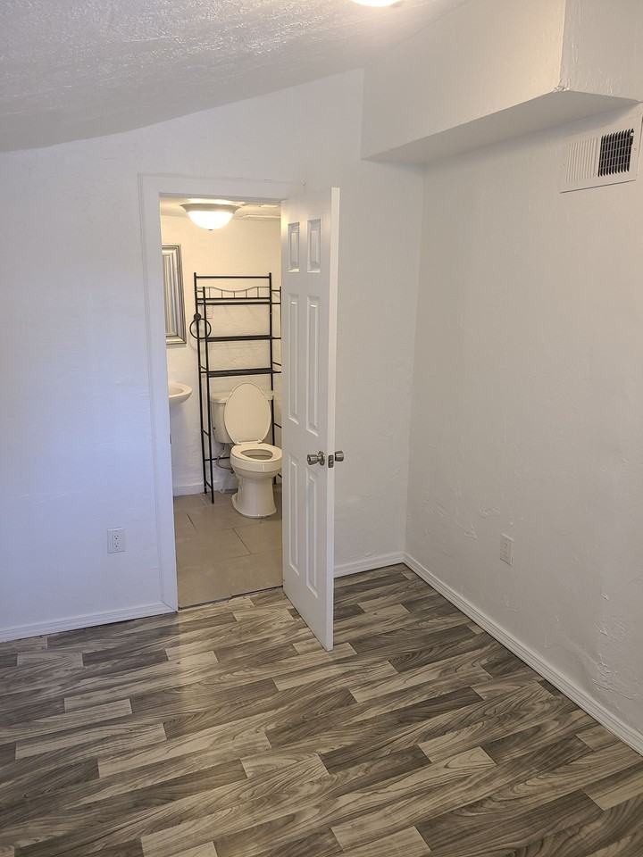 1121 Walter - Photo 6 of 13