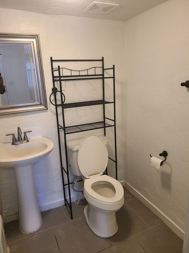 1121 Walter - Photo 7 of 13