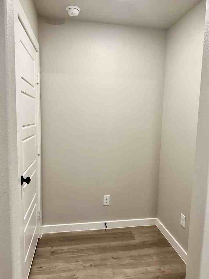 6926 9th St - Photo 5 of 41