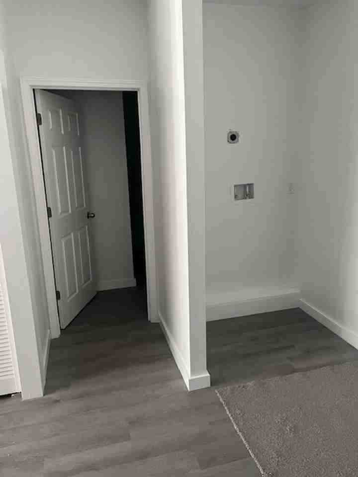 1859 E 11th St - Photo 3 of 16