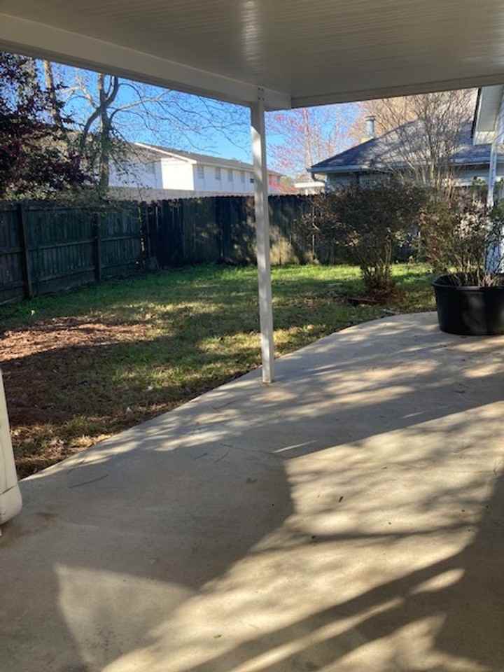 2119 Mckenzie Ct - Photo 2 of 22