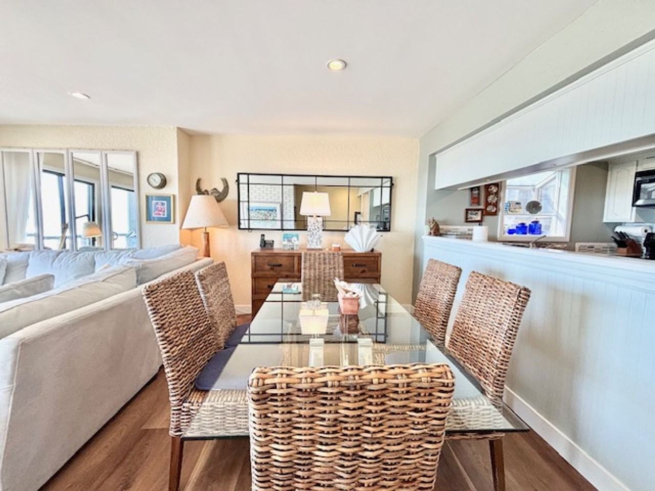 3949 Ocean Drive - Photo 6 of 24