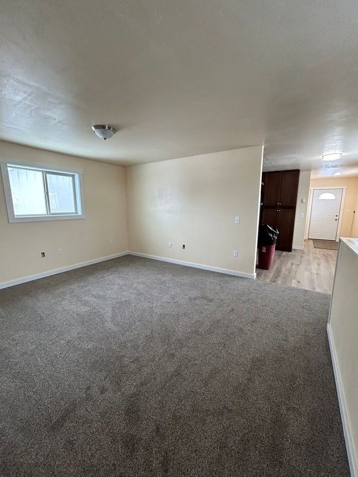 1242 Grizzly Trl - Photo 7 of 28
