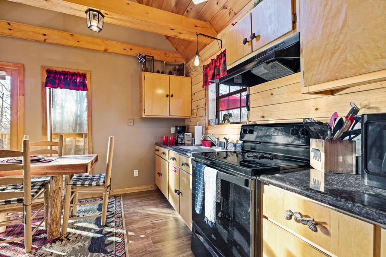 3067 Engle Town Rd - Photo 2 of 20