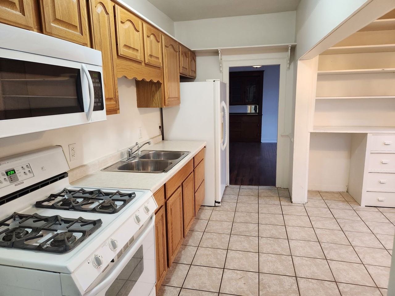 ds817 - Photo 2 of 25