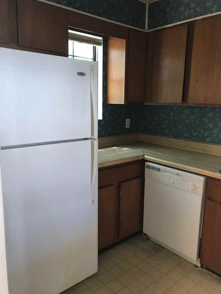 2093 Lenoa Ln - Photo 6 of 14