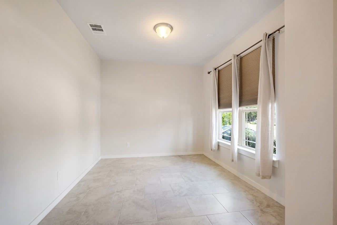 228 Trellis Blvd - Photo 5 of 27