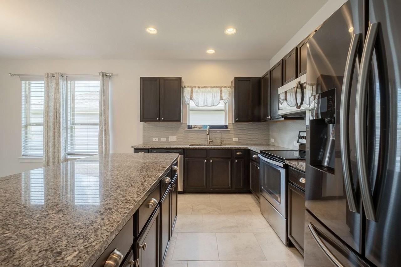 228 Trellis Blvd - Photo 7 of 27