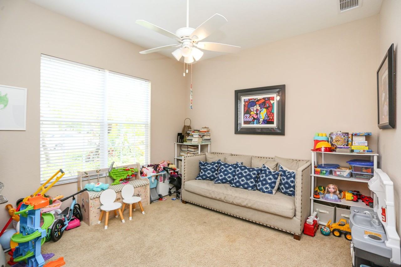 8211 Potomac Ln - Photo 3 of 50