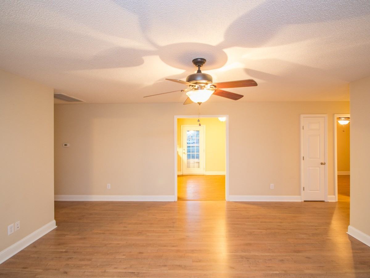 29347 Maddox St - Photo 2 of 19