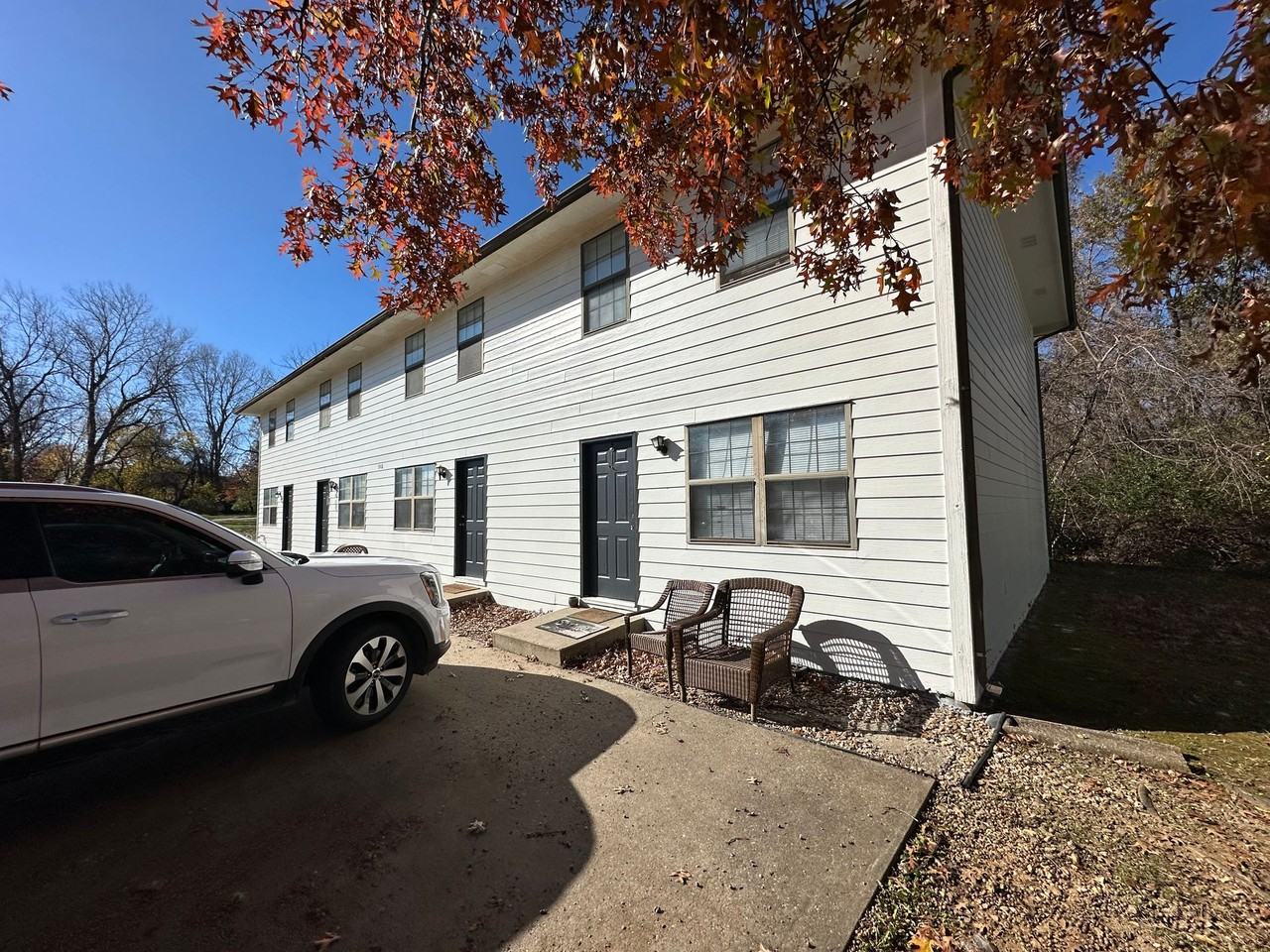 906-908 Deer Run - Photo 3 of 4