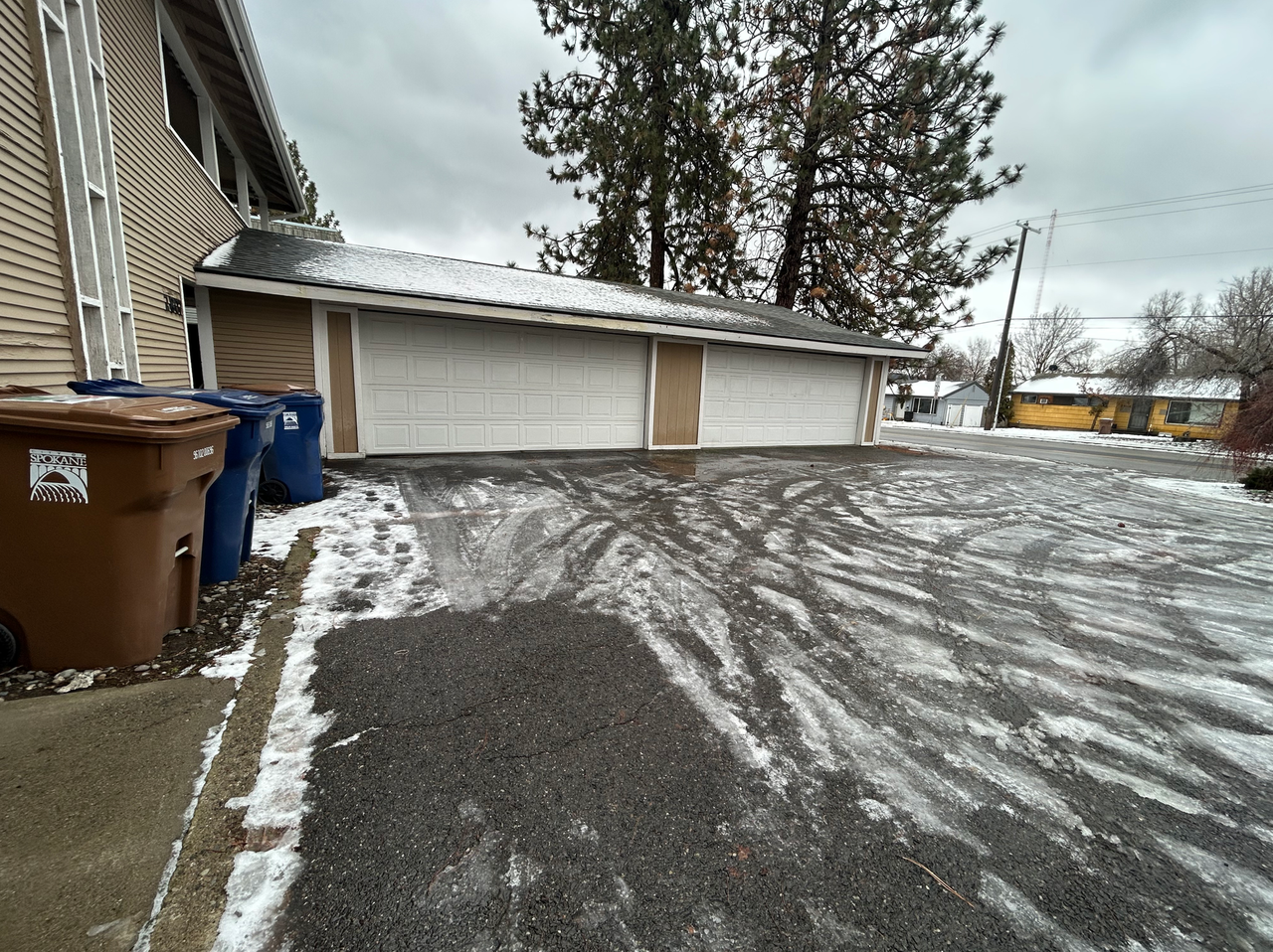 37th Ave Duplexes on Upper South Hill - Photo 4 of 8
