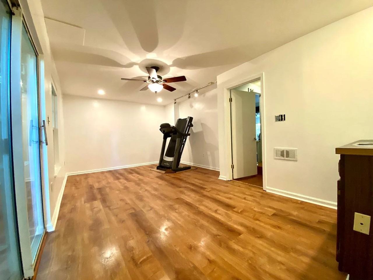 12284 Wye Oak Commons Cir - Photo 6 of 18