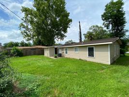 featured image of 403 Bluebonnet Dr