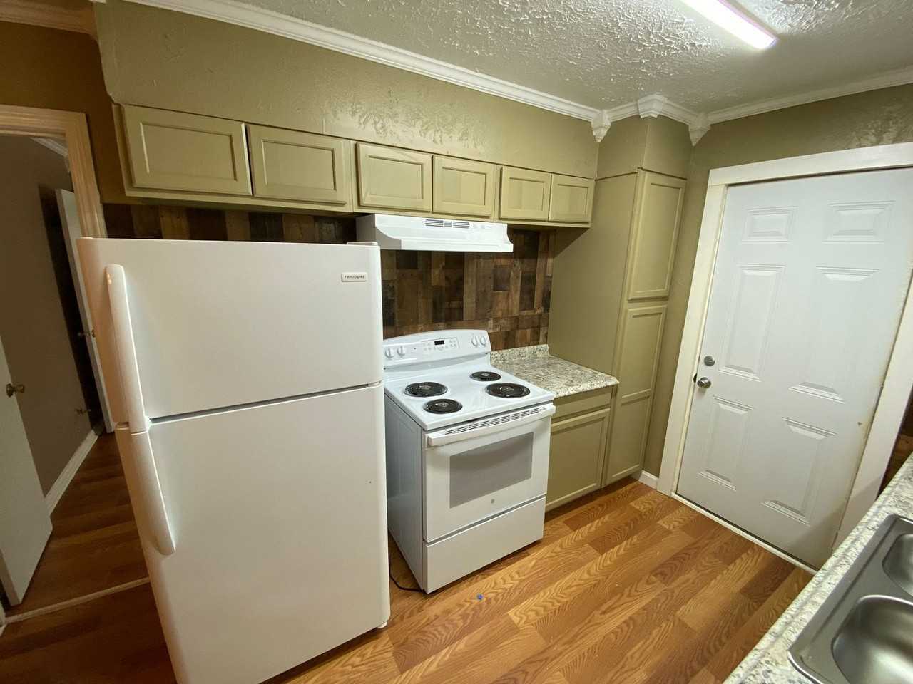 403 Bluebonnet Dr - Photo 7 of 20
