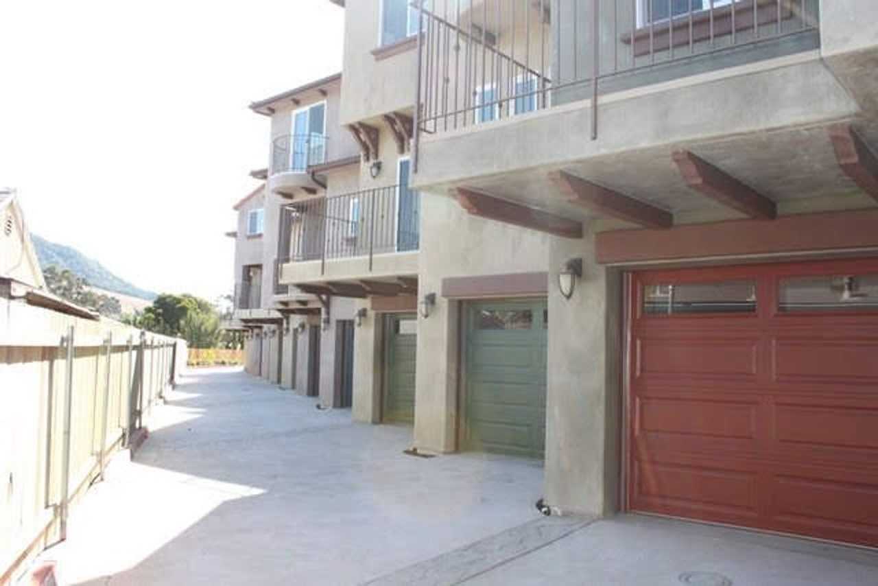 229 N Chorro St - Photo 3 of 22